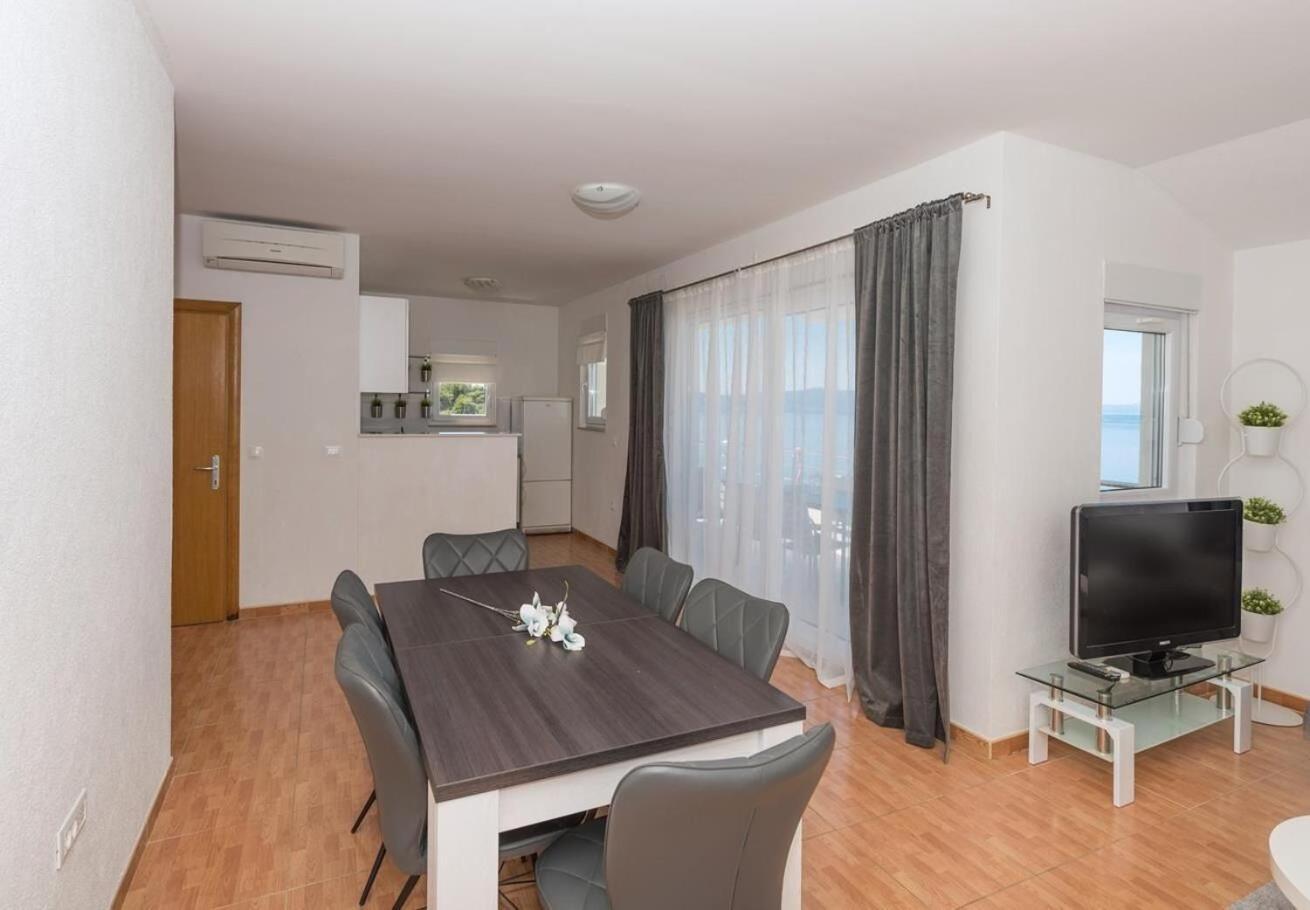 Apartments Ivi - 100 M From Pebble Beach Драшніце Екстер'єр фото